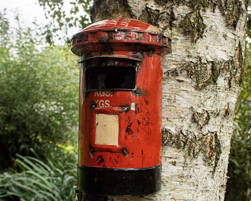 British Pillar Post Box Bird House Box.