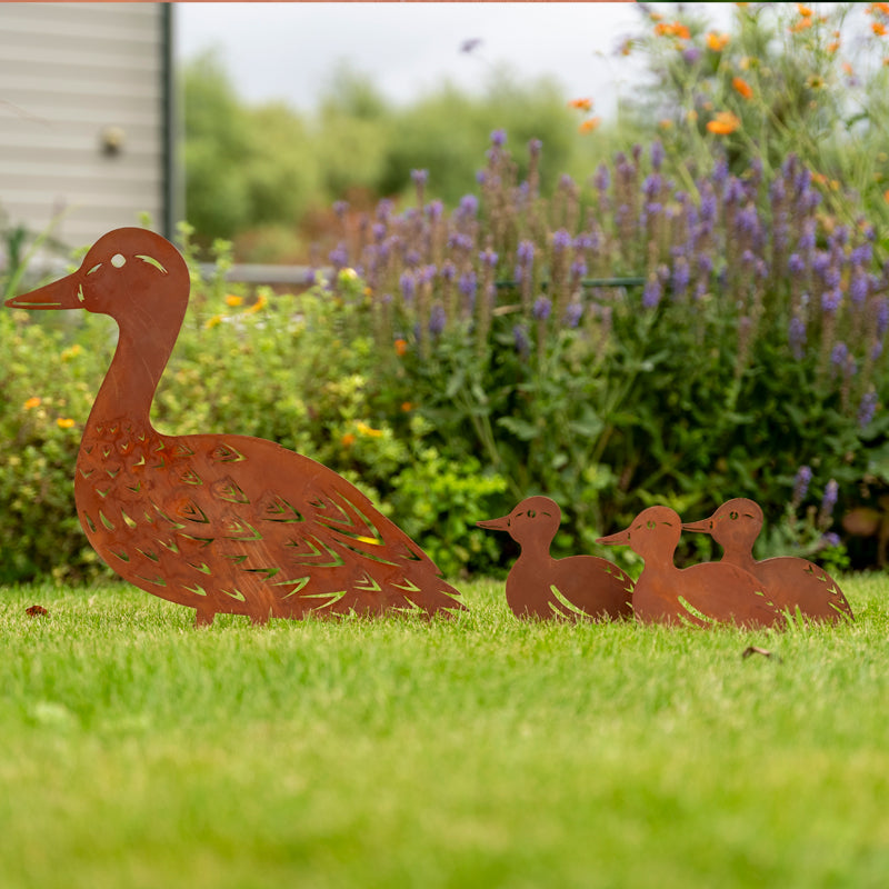 Set of 4 Ducks Garden Ornament Metal Duck and Ducklings.