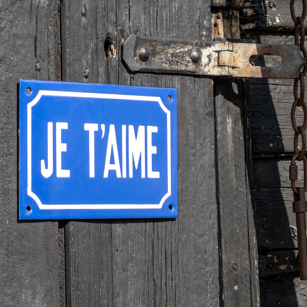 Je T'aime" Blue Vitreous Sign | French-Style Enamel Plate.