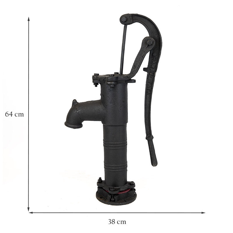 Large Cast Iron Garden Hand Pump.