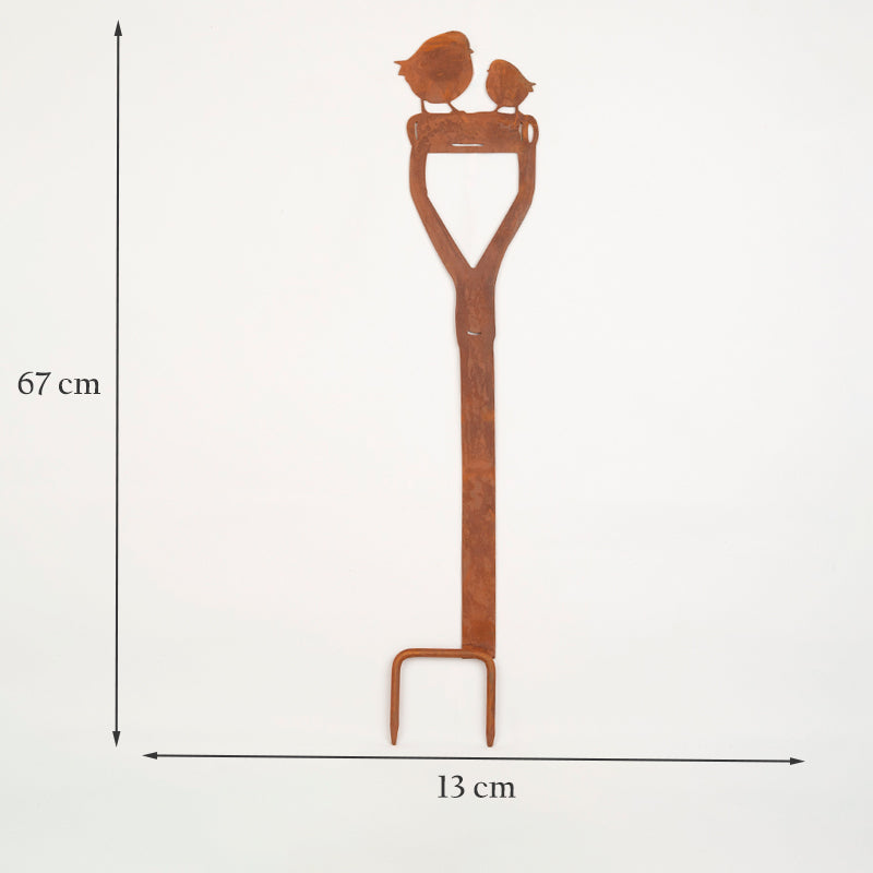 Robins Garden Ornament On a Spade Robin Garden Stake.