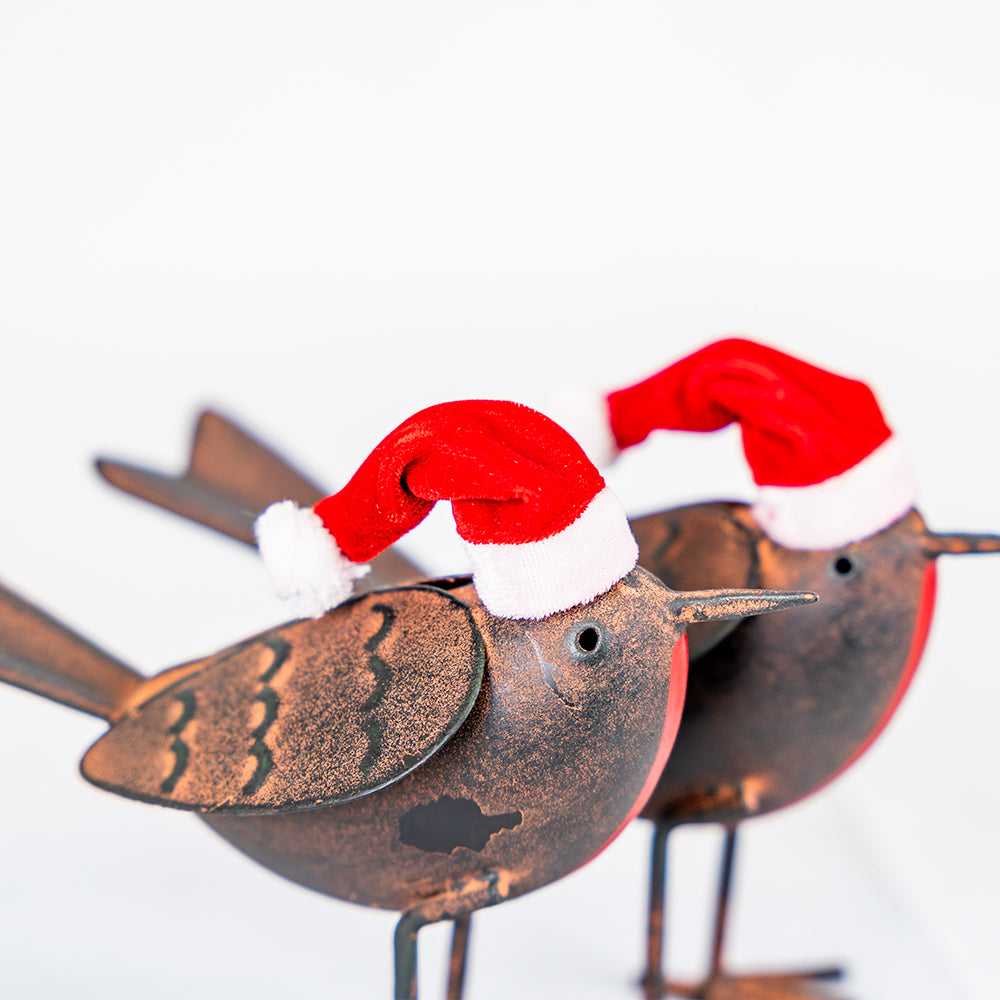 Pair of Metal Christmas Tin Robins Decoration.