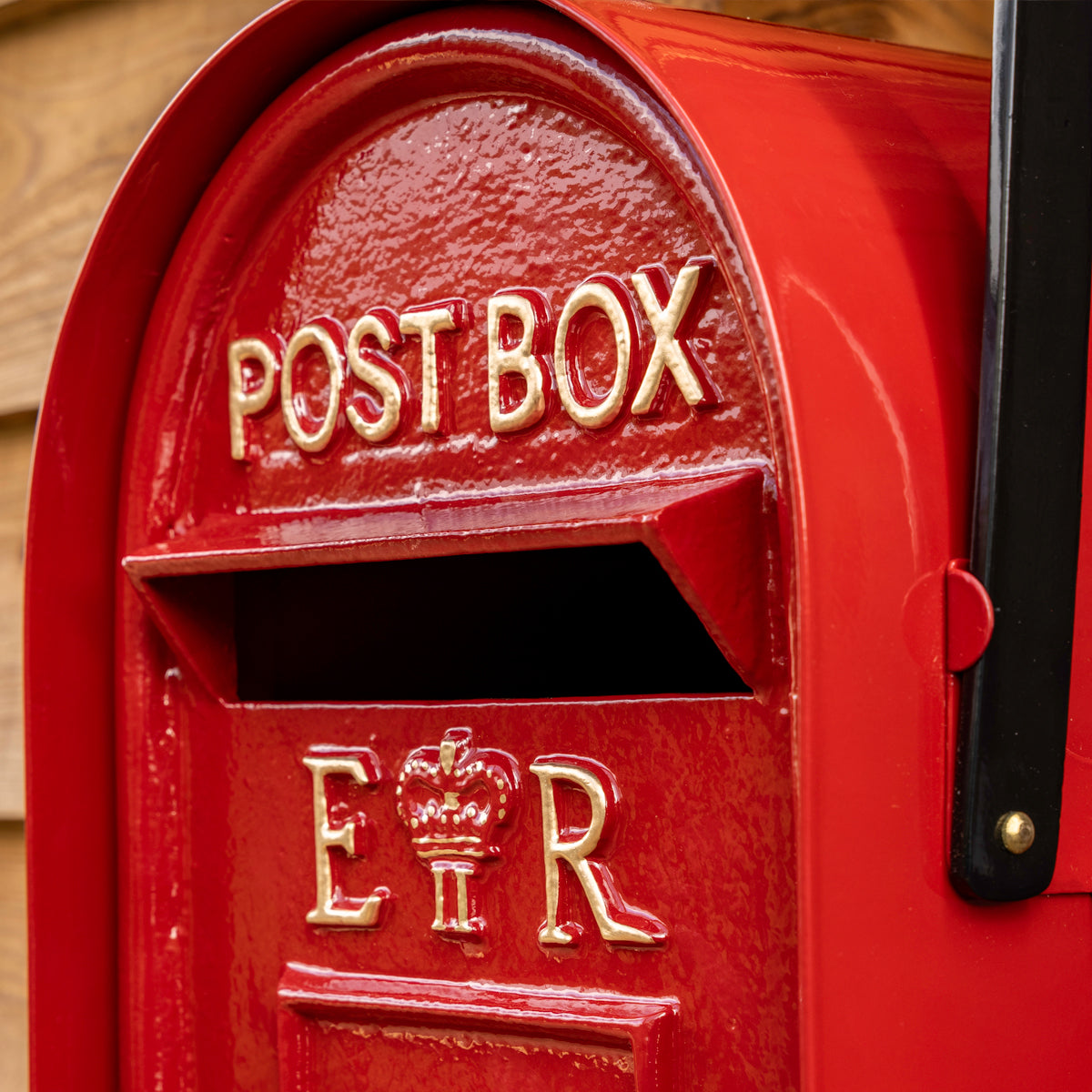 Iconic British Red ER Mailbox | Weatherproof American Style Cast Aluminum Post & Parcel Box