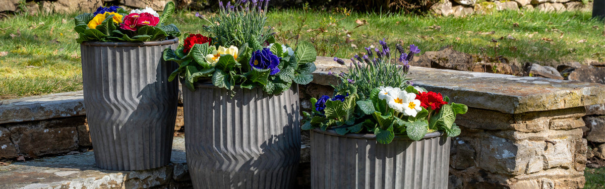 Pots, Planters & Troughs – Forge & Foundry Limited