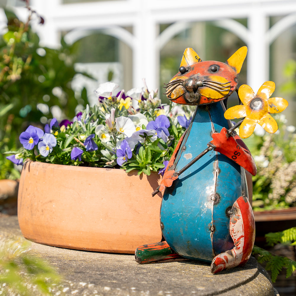 Pair of Upcycled Metal Cat Ornaments - Forge & Foundry Limited