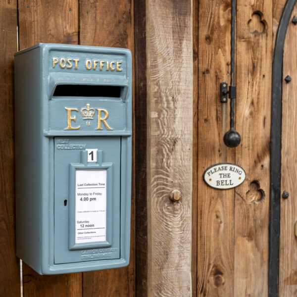 Grey ER Wall Mounted Post Box