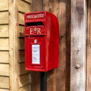 Red ER Post Box