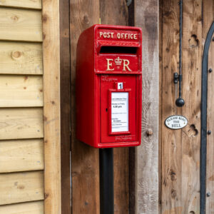 Red ER Post Box